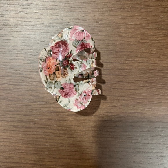 Hair clip - Picture 2 of 2